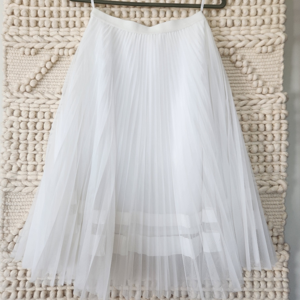 White TULLE Pleated A-Line Layered Midi Skirt - Picture 3 of 3